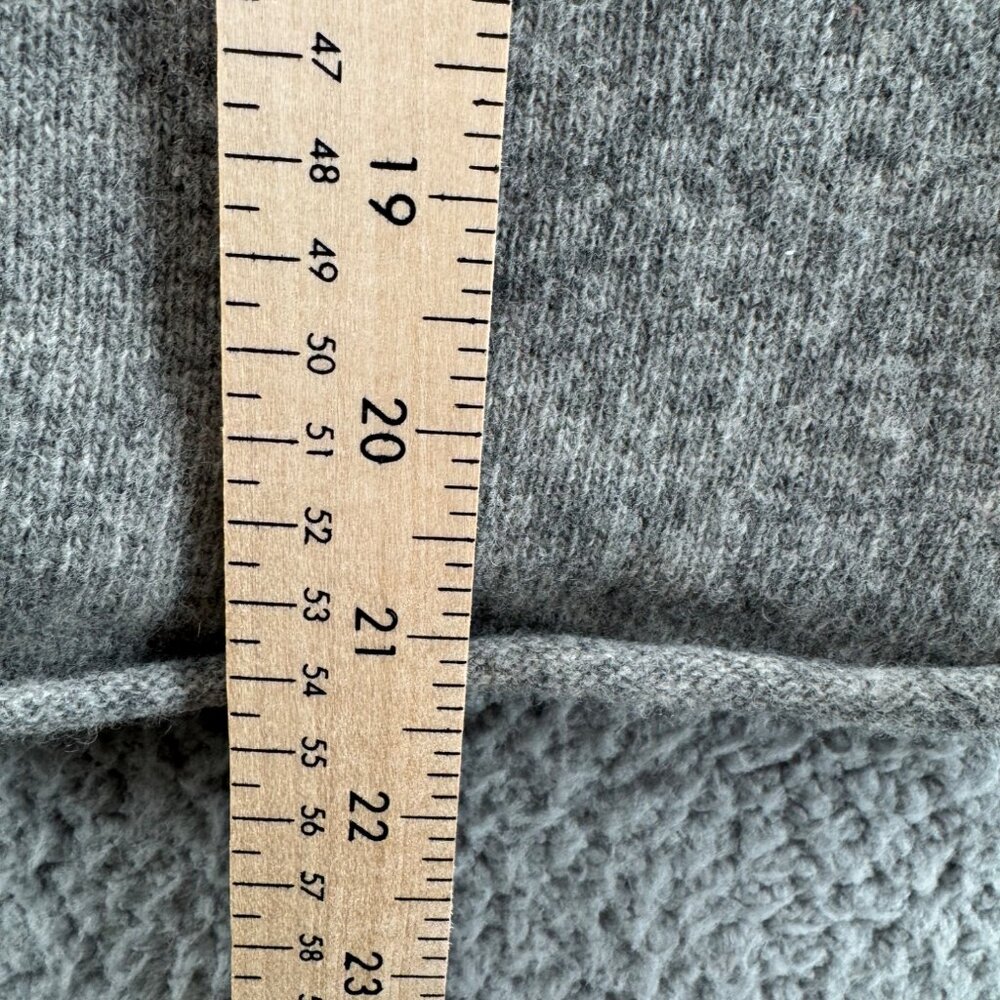 Sundance 100% Lambswool Sweater V Neck Gray Size Large - Picture 7 of 8